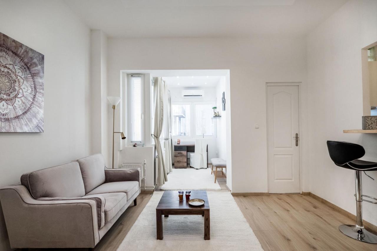 Viktoria Design Studio Apartment Budapeste Exterior foto